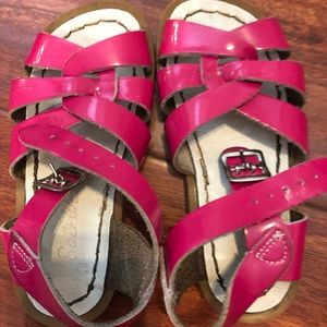 🛑SOLD🛑 Pink saltwater sandals
